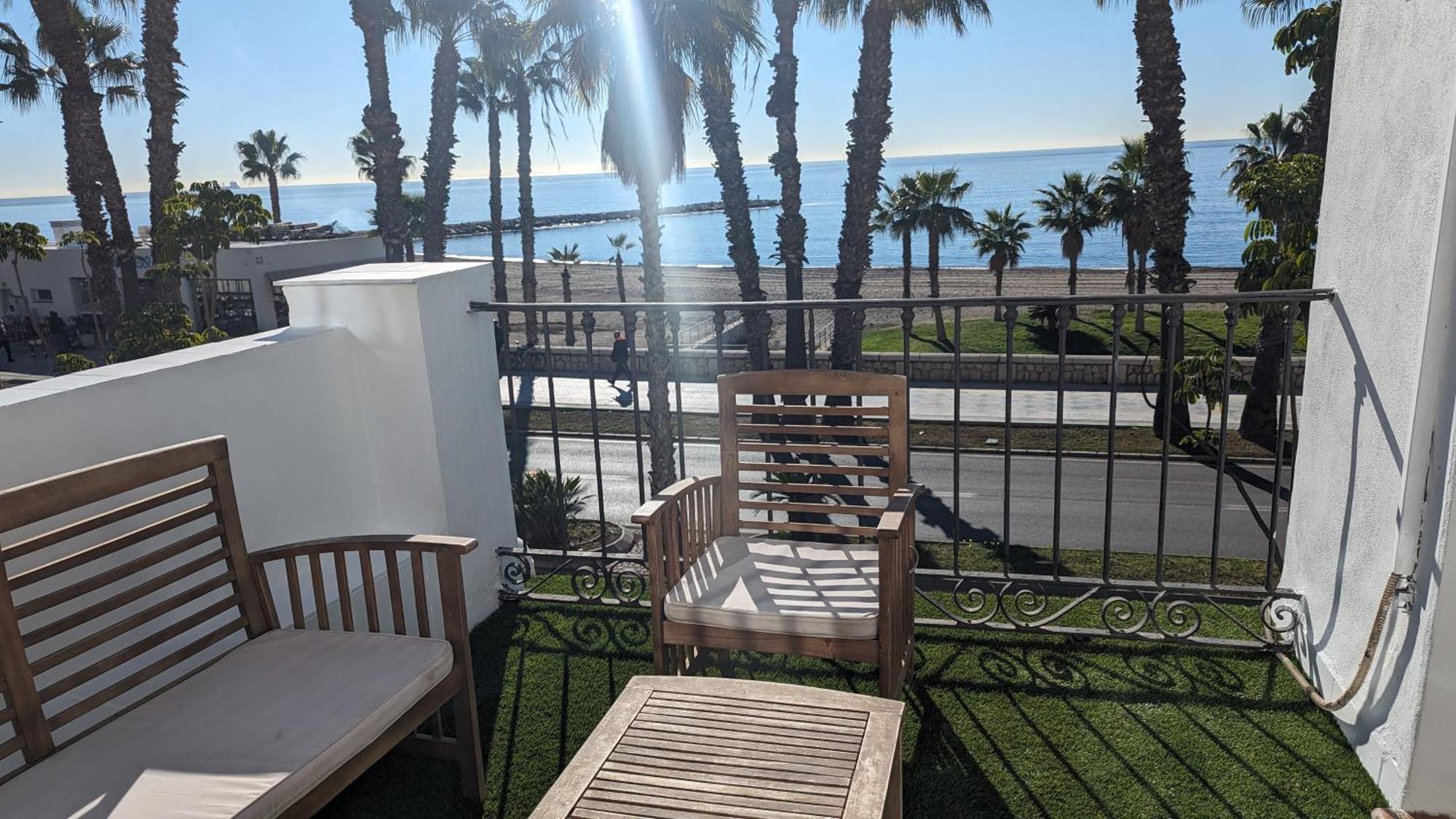 Apartamento Con Encanto En Primera Linea De Playa مالقة المظهر الخارجي الصورة