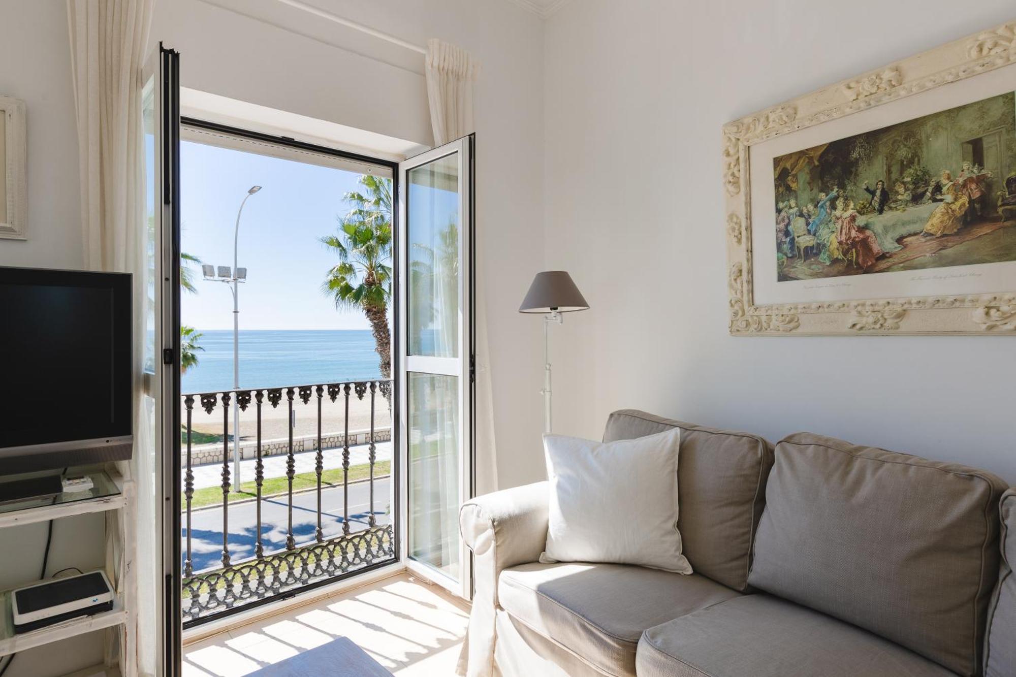 Apartamento Con Encanto En Primera Linea De Playa مالقة المظهر الخارجي الصورة