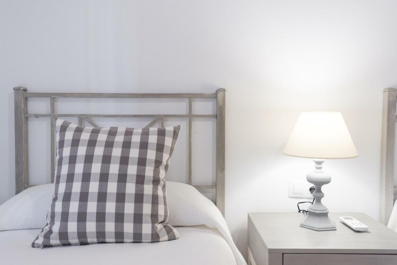 Apartamento Con Encanto En Primera Linea De Playa مالقة المظهر الخارجي الصورة